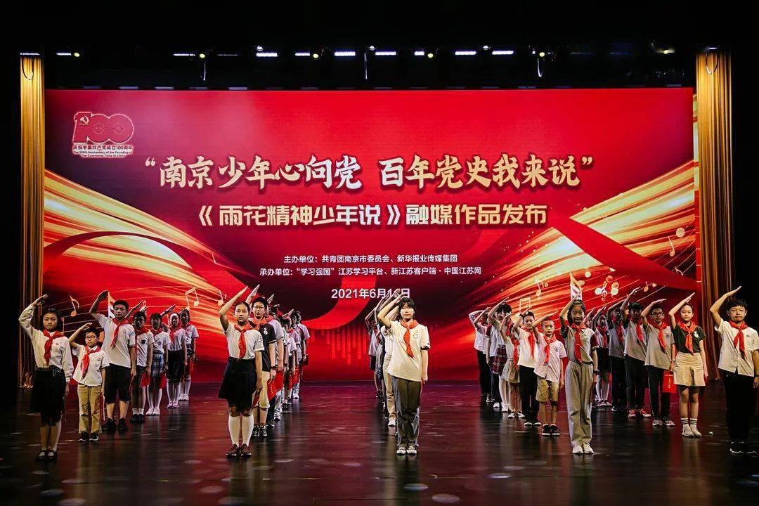 标晚：多家俱乐部关注枪手18岁边锋杜贝里，包括多特&纽卡等队